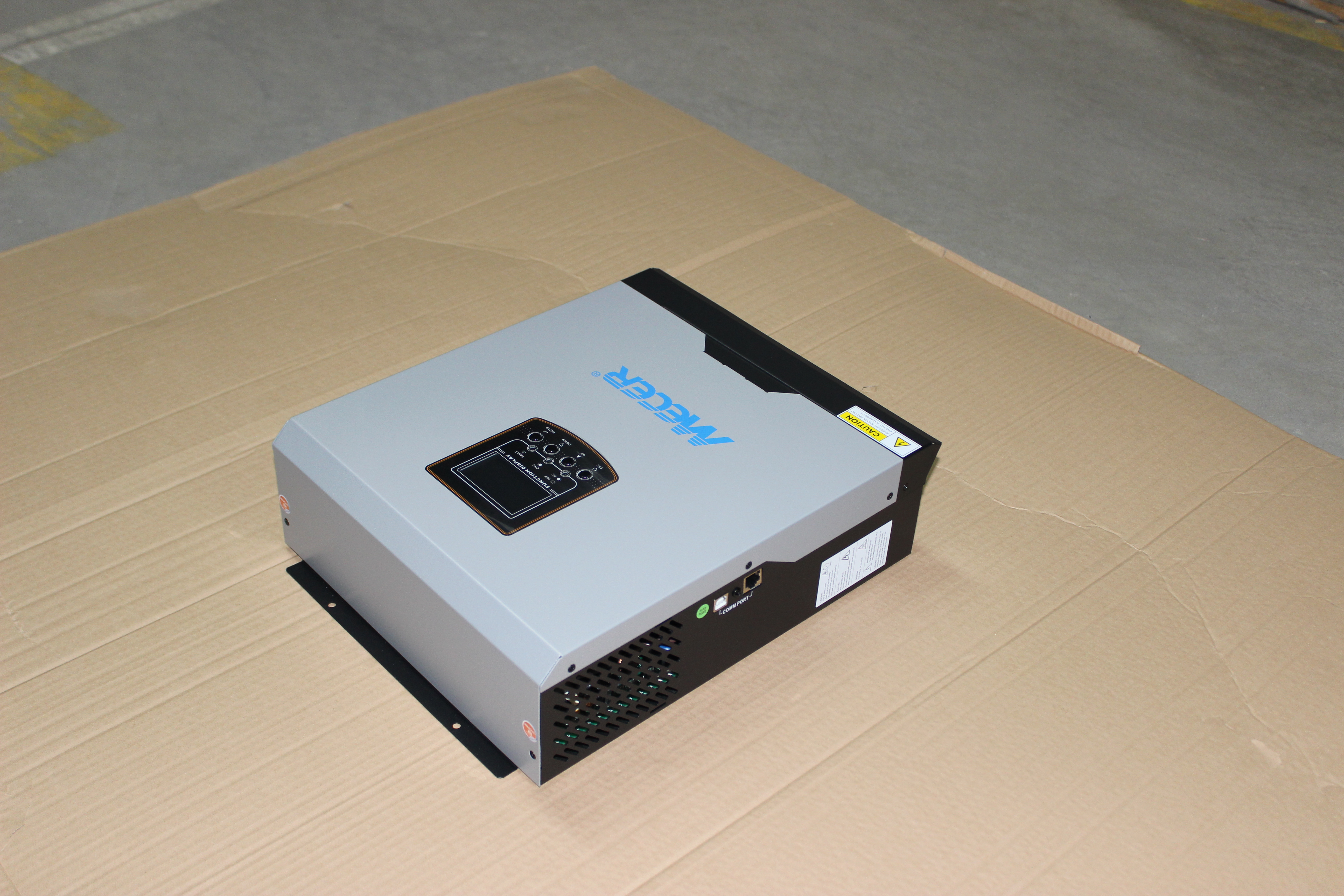 MECER HYBRID   3000VA / 3000W Inverter Charger  1 200W PWM  /  220Vac     24V DC (NO Parallel Capability)